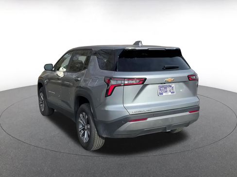 Used 2025 Chevrolet Equinox LT image 11