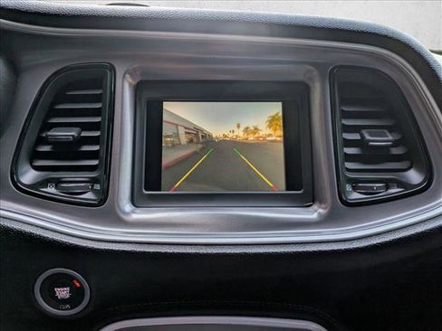 Used 2019 Dodge Challenger SXT image 13