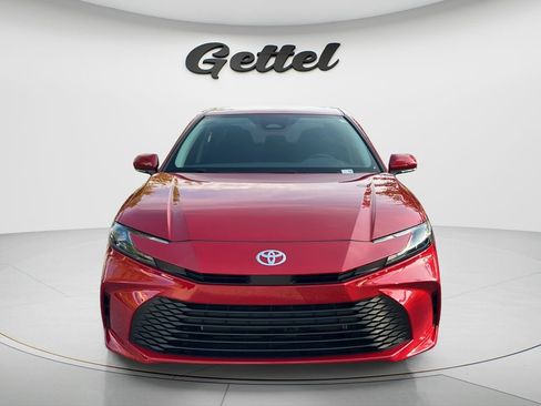 Used 2025 Toyota Camry LE w/ Convenience Package FWD image 2