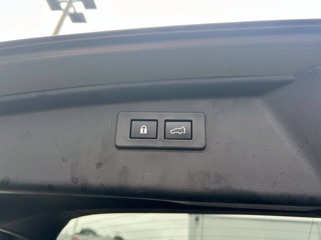 Used 2024 Subaru Outback Touring XT AWD/4WD image 11