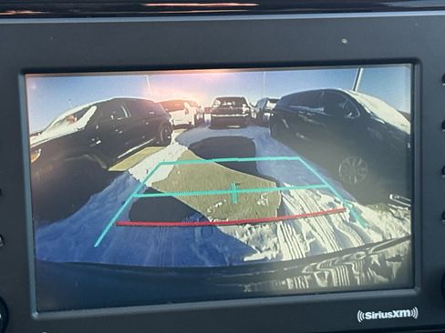 Used 2021 Toyota RAV4 XLE image 18