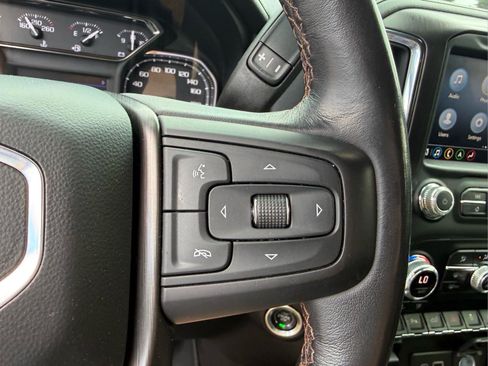 Used 2022 GMC Sierra 1500 AT4 w/ AT4 Premium Package AWD/4WD image 32