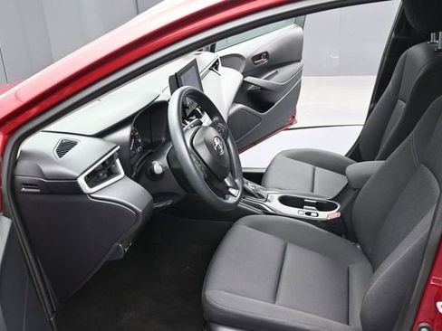 Used 2025 Toyota Corolla LE FWD image 26