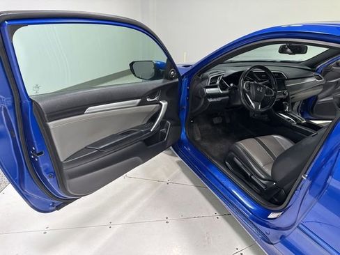 Used 2018 Honda Civic EX-L image 9