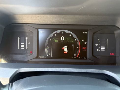 Used 2025 Toyota 4Runner SR5 RWD image 18