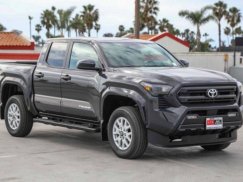 New 2026 Toyota Tacoma SR5 image 4