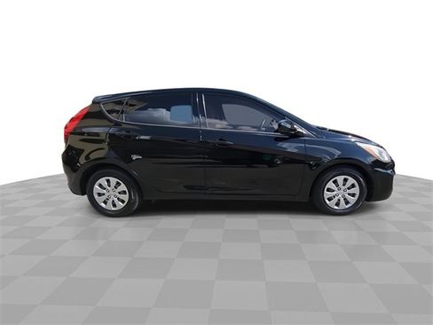 Used 2017 Hyundai Accent SE image 9