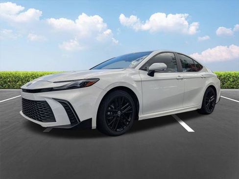 Certified 2025 Toyota Camry SE w/ Convenience Package FWD image 10