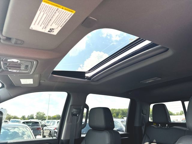 Used 2025 Chevrolet Silverado 2500 LTZ w/ LTZ Plus Package AWD/4WD image 19