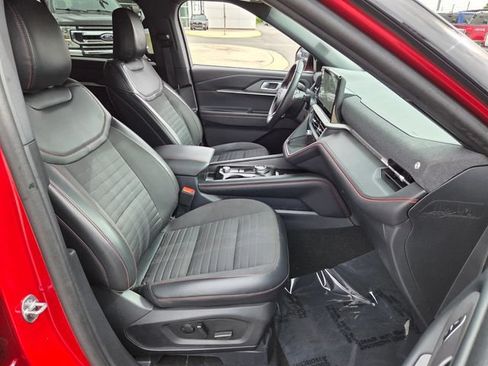 Used 2025 Ford Explorer ST-Line RWD image 16