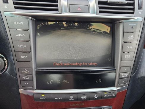 Used 2011 Lexus LS 460 w/ Comfort Pkg RWD image 26