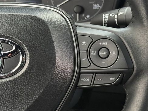 Used 2025 Toyota Corolla SE image 15