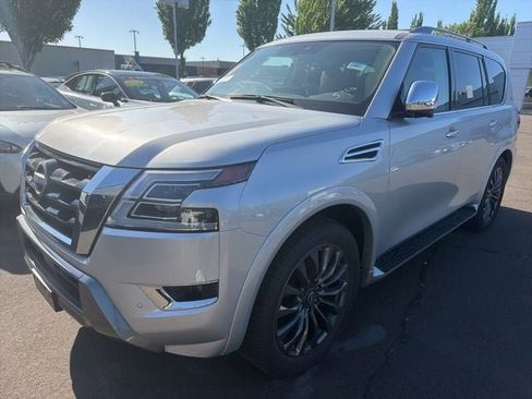 Used 2024 Nissan Armada Platinum w/ Captain's Chairs Package AWD/4WD image 4