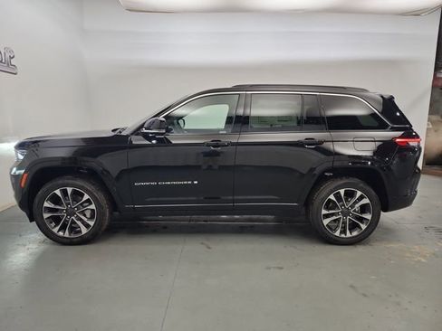 New 2025 Jeep Grand Cherokee Overland w/ Trailer Tow Package image 5