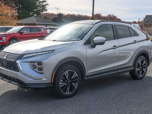 Used 2023 Mitsubishi Eclipse Cross AWD image 4