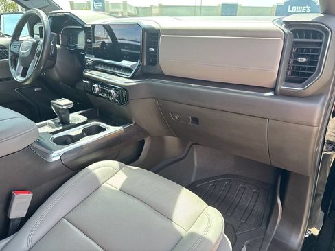 Used 2024 GMC Sierra 1500 SLT w/ SLT Premium Plus Package AWD/4WD image 39