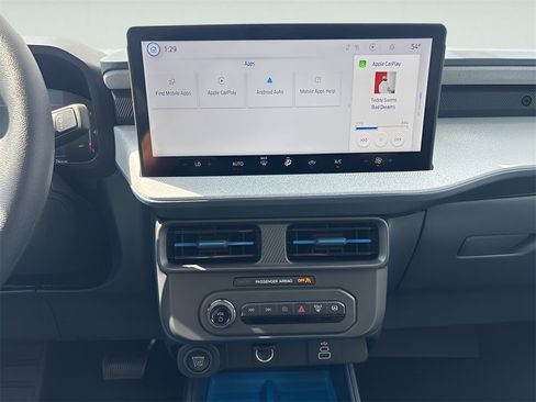 New 2025 Ford Maverick XLT w/ 4K Tow Package image 16