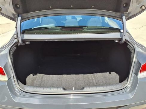 Used 2024 Hyundai Elantra SEL FWD image 15