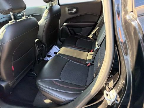Used 2018 Jeep Compass Trailhawk AWD/4WD image 14