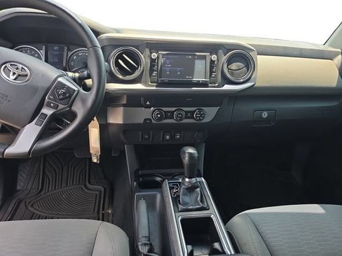 Used 2019 Toyota Tacoma SR5 RWD image 12