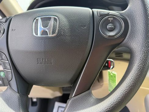 Used 2014 Honda Accord LX image 17