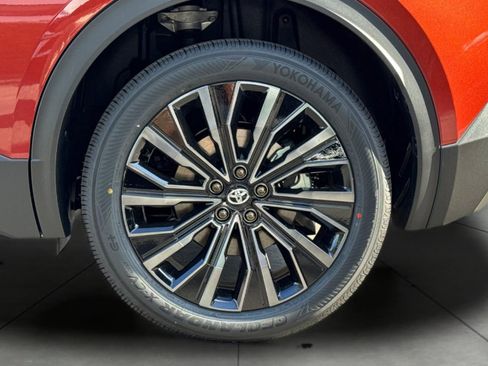 New 2026 Toyota C-HR AWD/4WD image 33