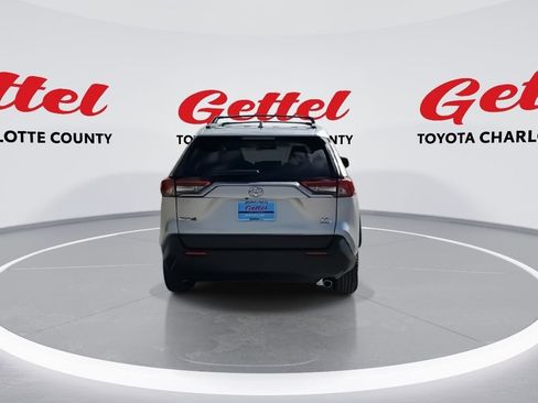 Used 2019 Toyota RAV4 LE image 7