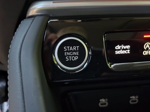 Used 2025 Audi Q5 Premium Plus w/ Premium Plus AWD/4WD image 35