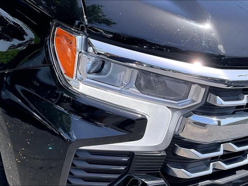 Used 2025 Chevrolet Silverado 1500 LTZ AWD/4WD image 27