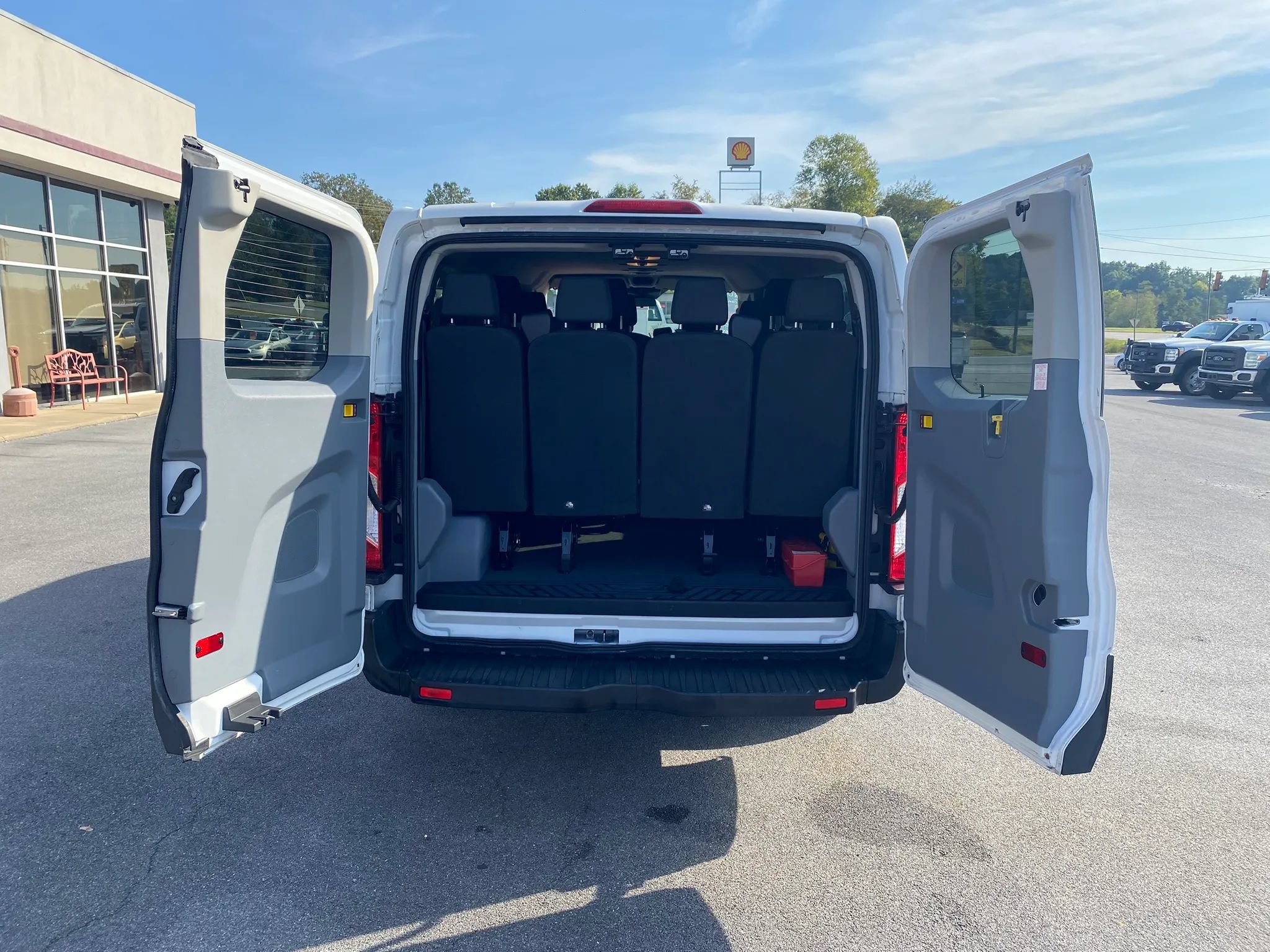Used 2018 Ford Transit 350 XL RWD image 31