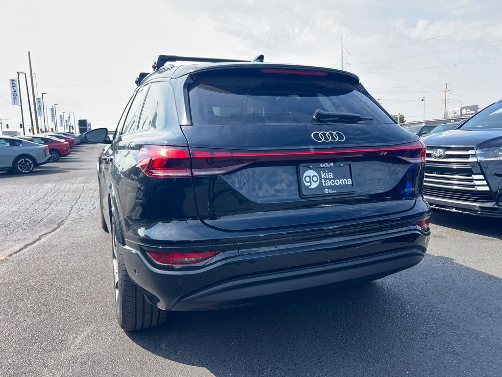 Used 2025 Audi Q6 e-tron Premium Plus w/ Premium Plus AWD/4WD image 11