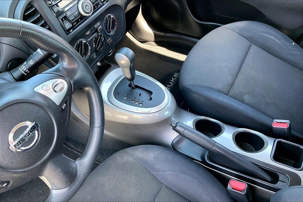Used 2013 Nissan Juke S FWD image 16