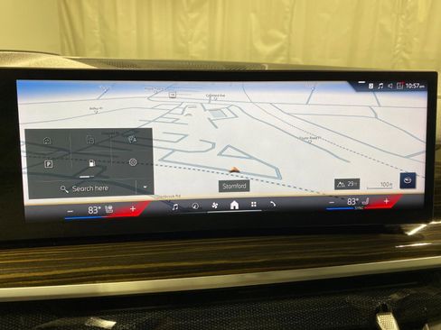 Certified 2024 BMW X7 xDrive40i w/ Premium Package image 10