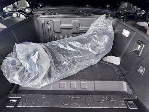 Used 2024 GMC Hummer EV 2X w/ LPO, Illumination Package image 59