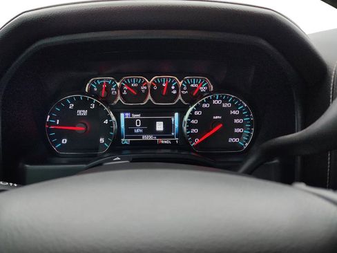 Used 2019 Chevrolet Silverado 2500 High Country image 17