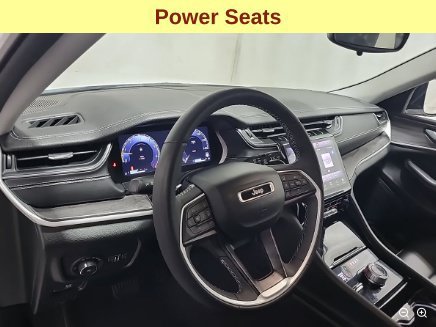 Used 2023 Jeep Grand Cherokee Limited AWD/4WD image 13
