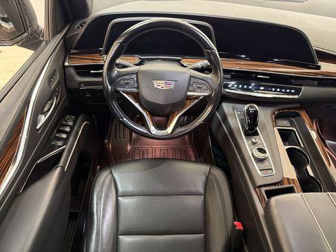 Used 2022 Cadillac Escalade ESV Luxury RWD image 25