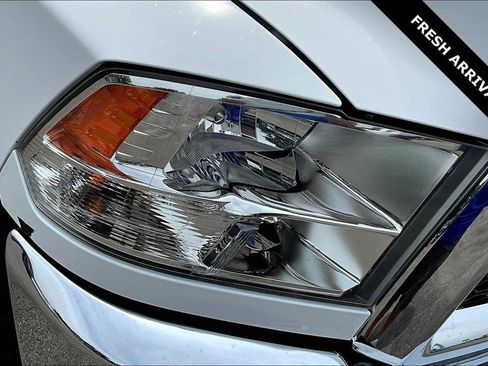 Used 2018 RAM 3500 Tradesman w/ Chrome Appearance Group image 29