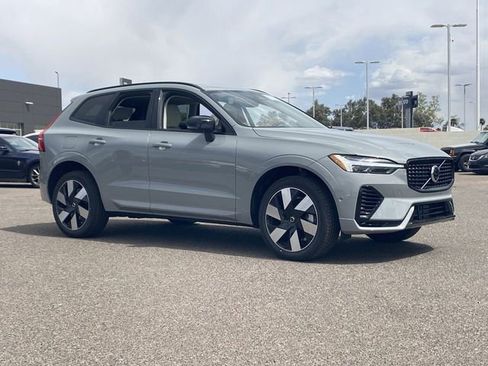 New 2025 Volvo XC60 T8 Plus w/ Protection Package Premier image 4