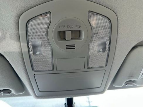 Used 2014 Toyota Prius V Five image 25