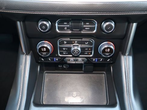 Used 2024 Chevrolet Suburban Premier w/ Premium Package 2 image 24