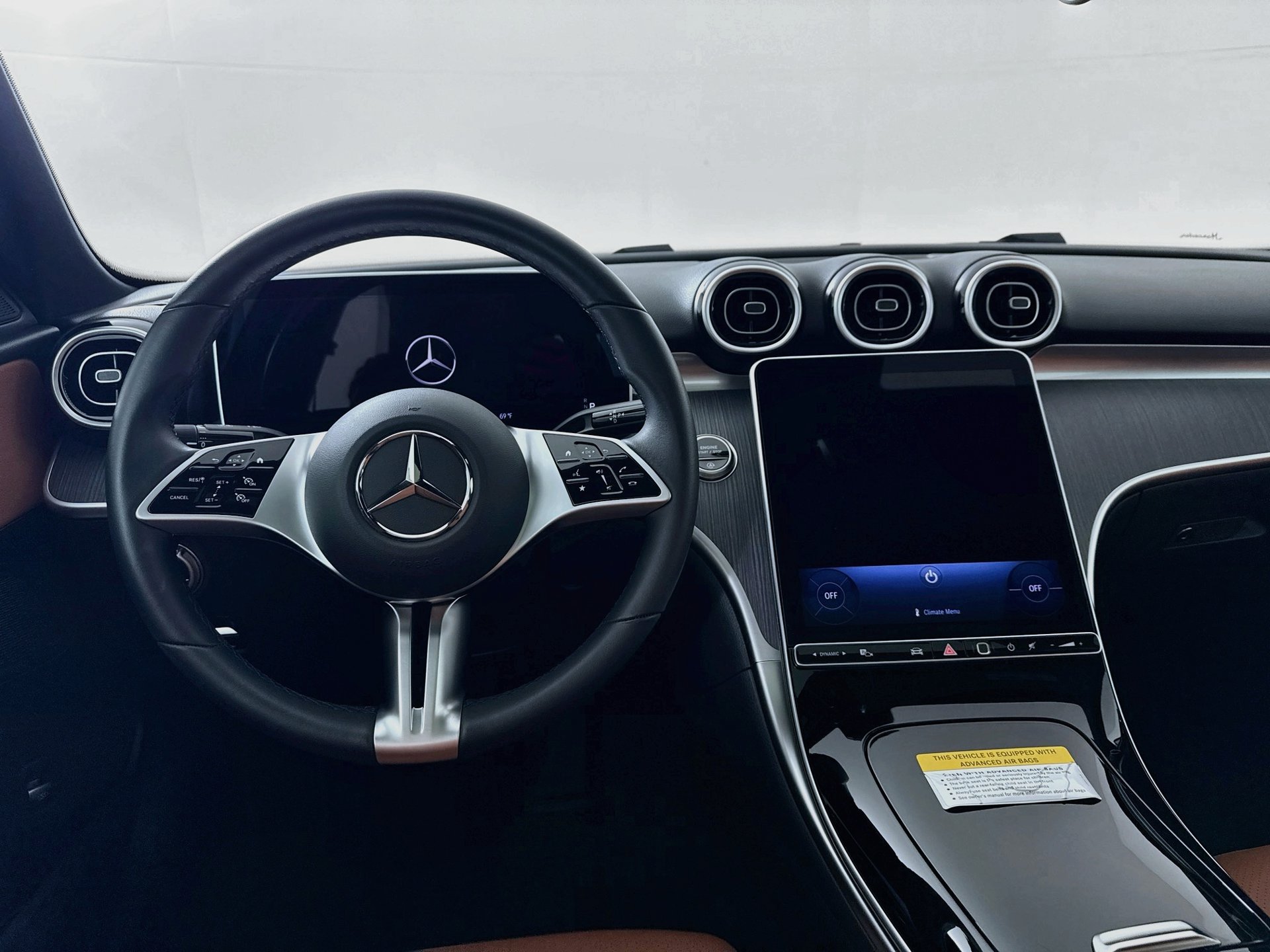 Used 2025 Mercedes-Benz C 300 Sedan image 24