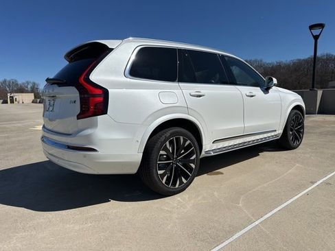 New 2026 Volvo XC90 B6 Plus w/ Protection Package image 7
