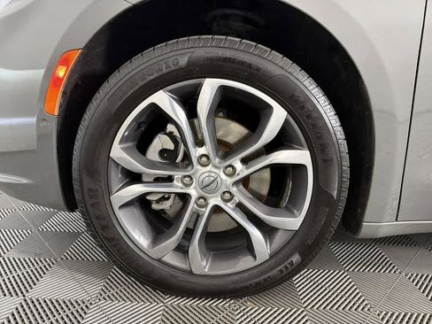 Used 2021 Chrysler Pacifica Pinnacle image 17