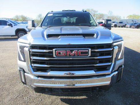 New 2026 GMC Sierra 2500 SLE w/ SLE Value Package; image 11