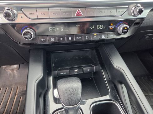 Used 2022 Kia Telluride LX AWD/4WD image 20