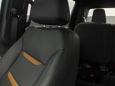 Used 2025 GMC Sierra 1500 AT4 w/ AT4 Premium Package AWD/4WD image 9