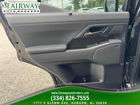 Used 2024 Lexus GX 550 w/ Accessory Package (Z1) AWD/4WD image 32
