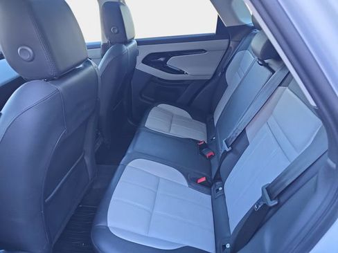 Used 2025 Land Rover Range Rover Evoque Dynamic SE image 14