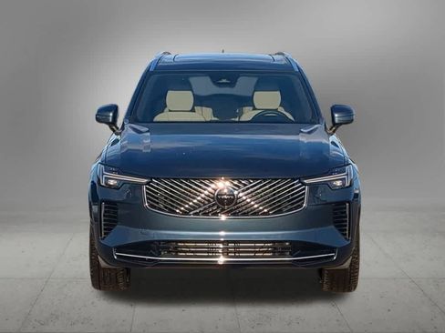 New 2026 Volvo XC90 B6 Plus w/ Protection Package Premier image 9